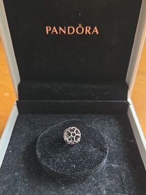 Retired Pandora Sterling  Silver Openwork Primrose Flower Charm 791489
